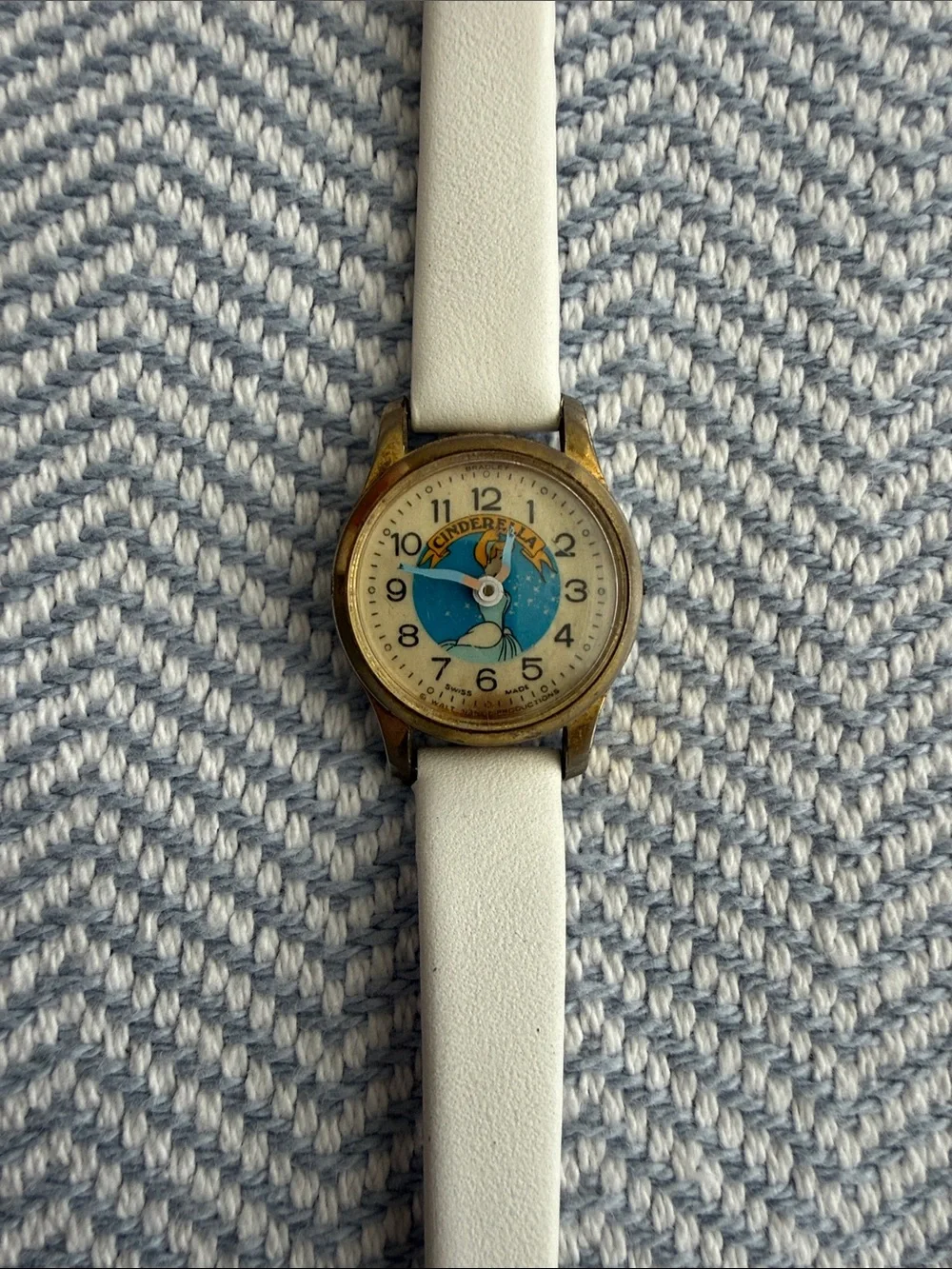 Cinderella White Strap Watch with Blue Dial Detail